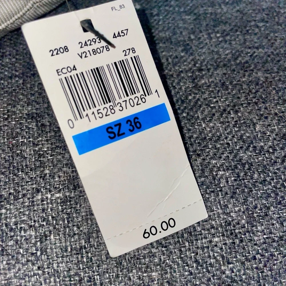 Men’s Van Heusen Never Tuck Flat Front Straight Fit Chino Cream Shorts 36 NWT - Picture 5 of 5